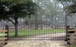 Double arch classic gate from Brenham Iron Works.