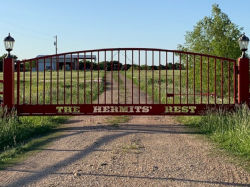 Single Arch Gates by Brenham Iron Works