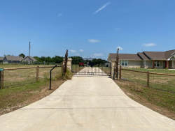 Single Arch Gates by Brenham Iron Works